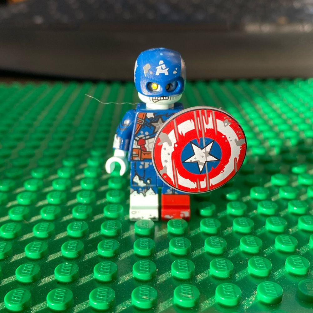 Zombie Captain America Lego Minifigure